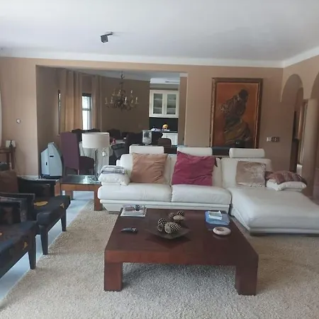 Paraiso, Holiday home